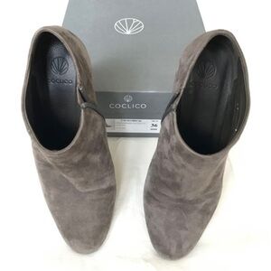COCLICO Elurra Suede Wedge Ankle Boots in Ante Fog, Size EU 36 / US 6